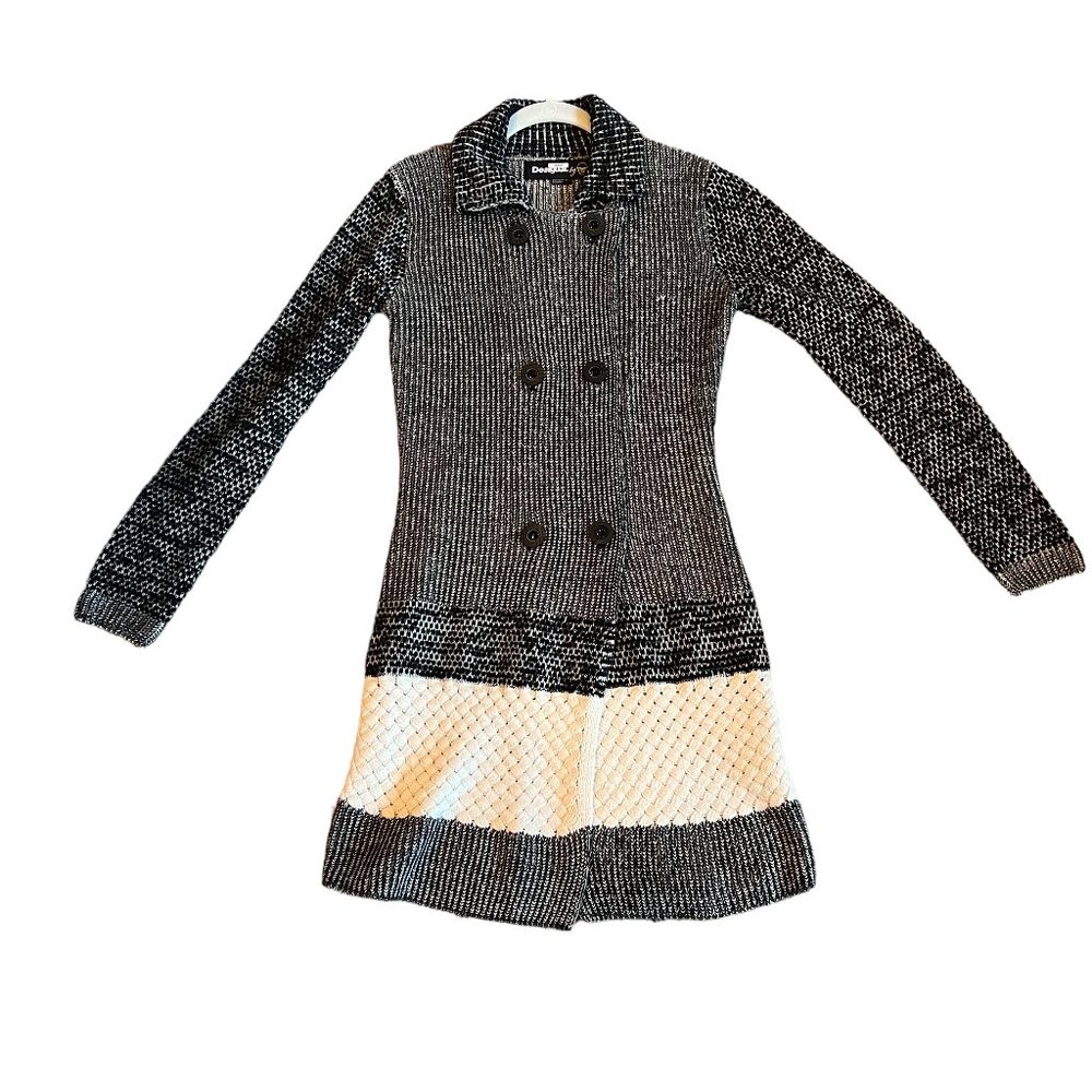 Desigual Women's Knitted Coat Slim Fit Gray and White Size Medium